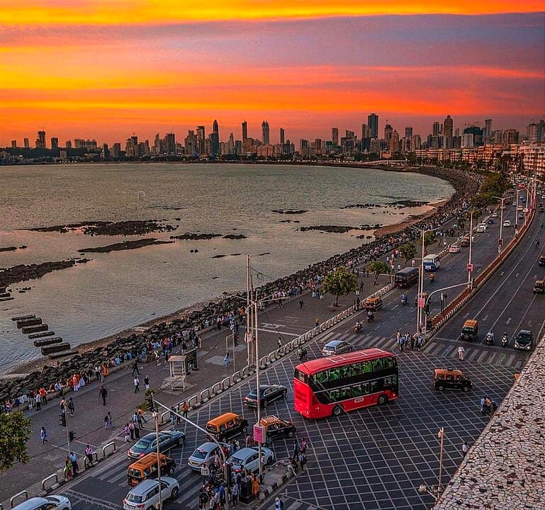 769px-Marine_Drive_Skyline
