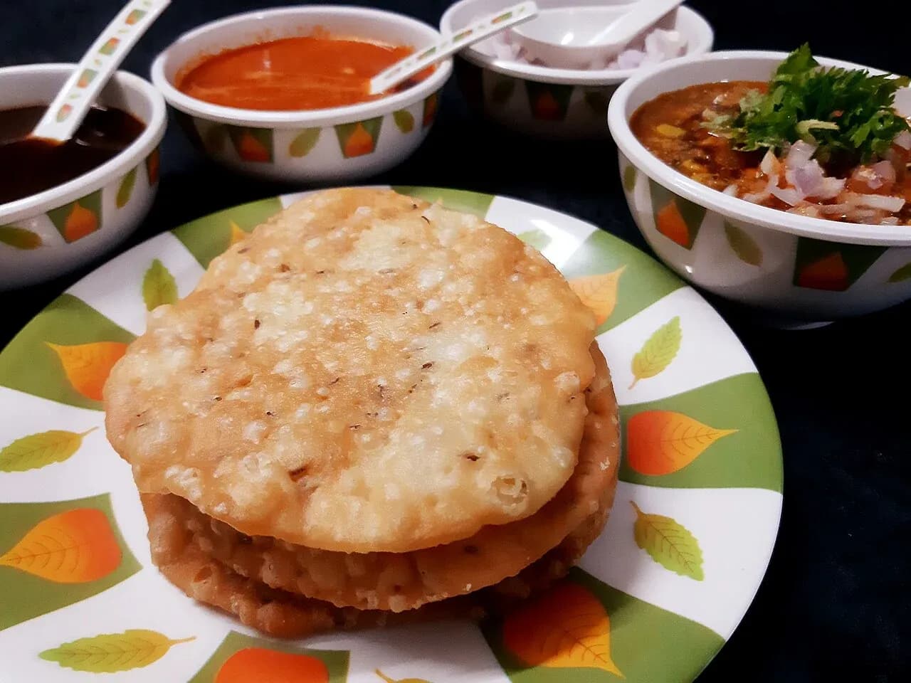 Dal_Pakwan_-_Sindhi_Food_-_6