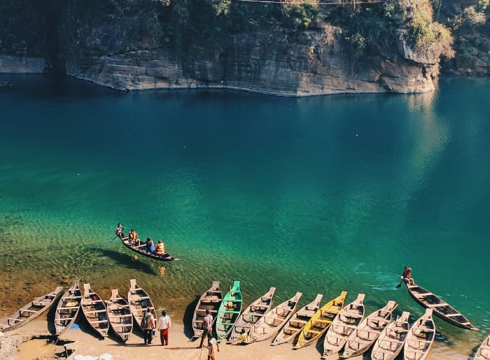 Dawki Lake
