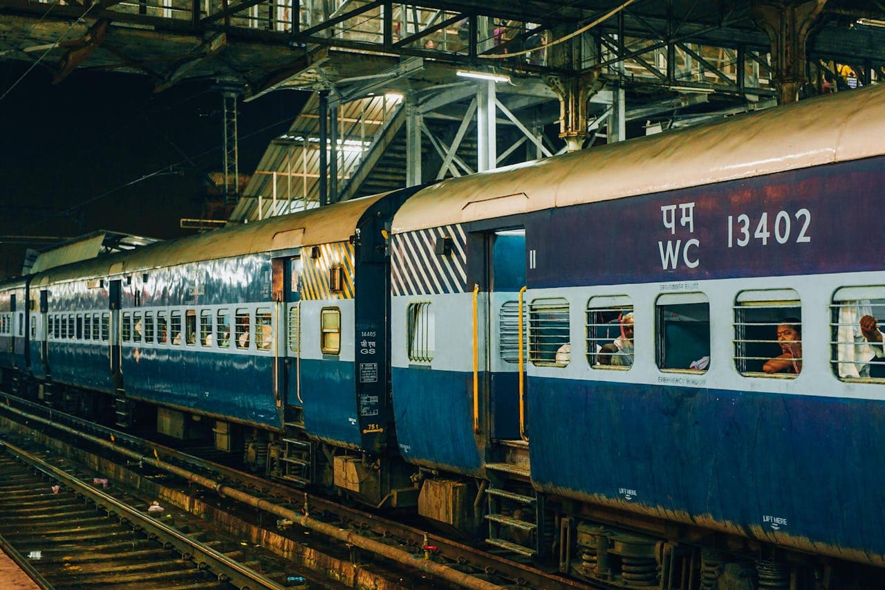 Direct Train Between Bhuj And Delhi