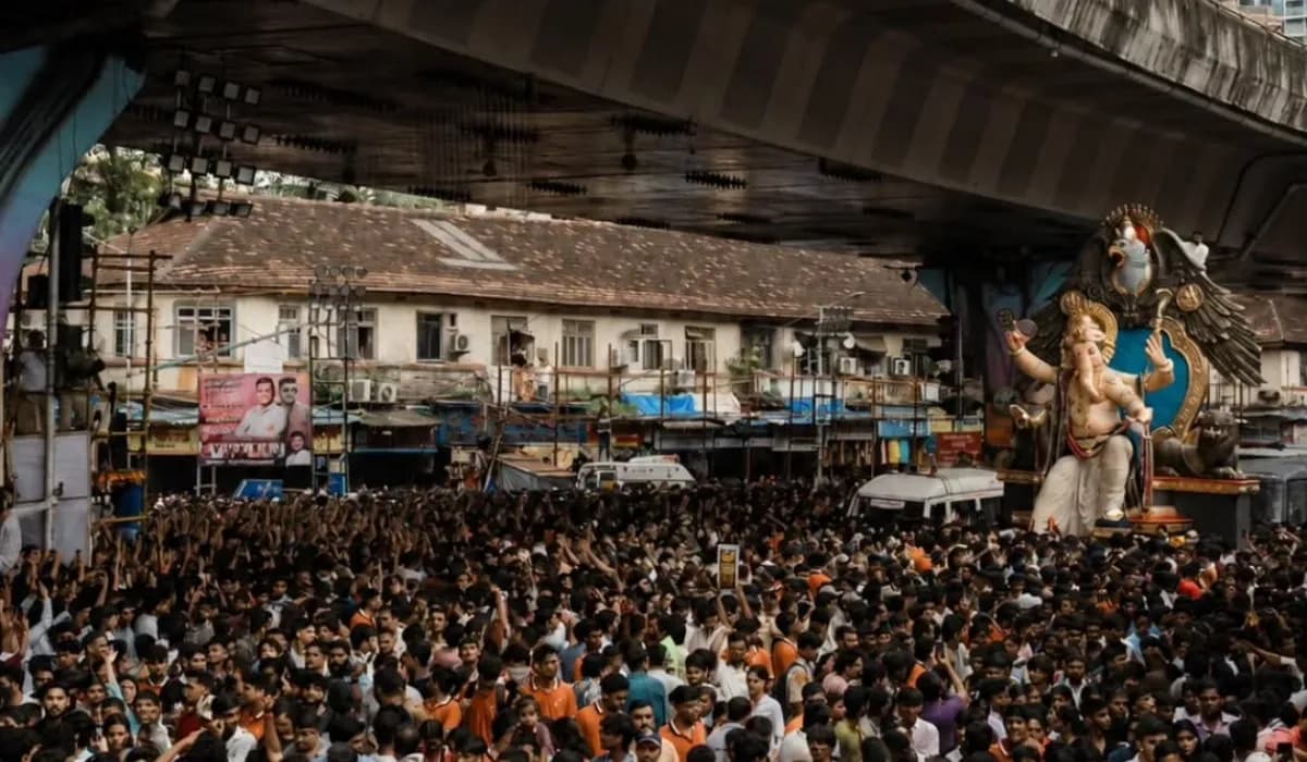 Chinchpokli Chintamani nearest railway station and walking route