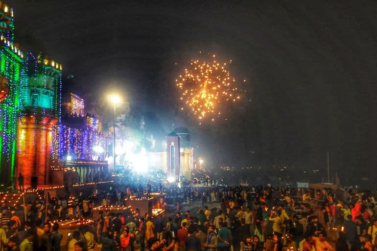 kartik purnima vs dev deepawali varanasi (1)