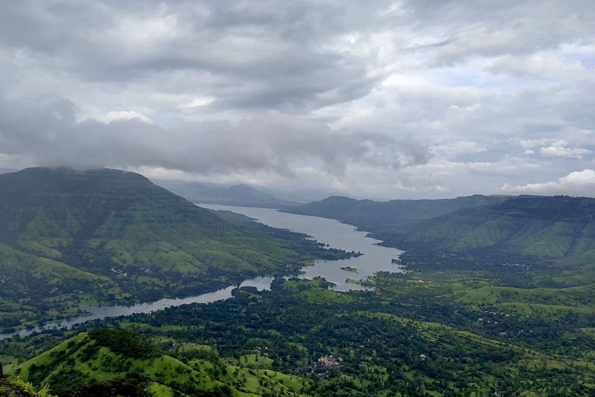 Lonavala or Mahabaleshwar for a weekend