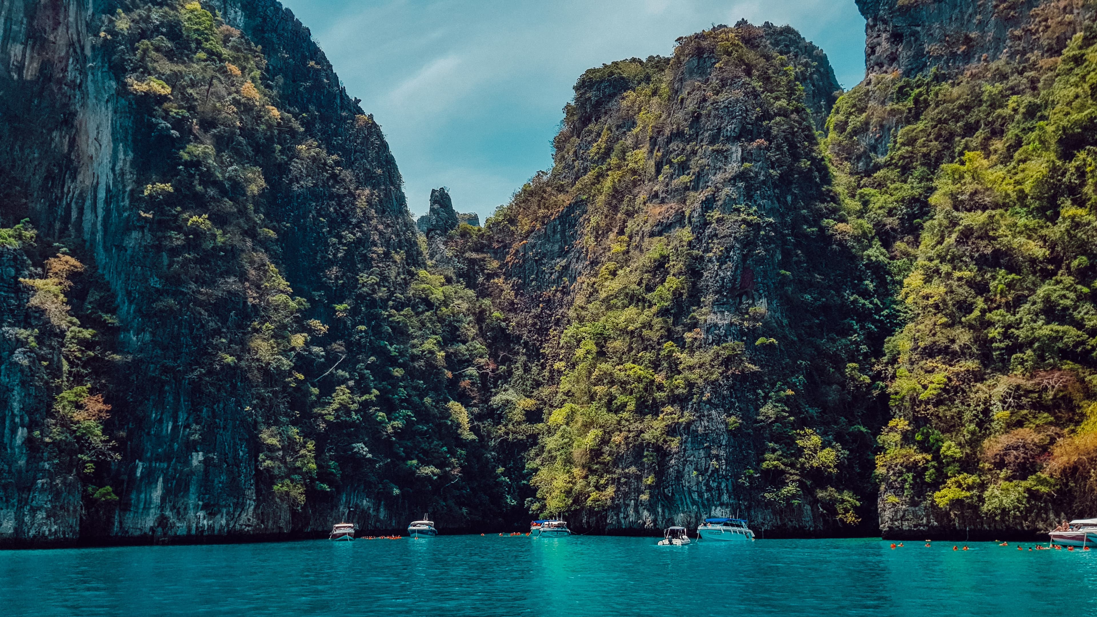 miltiadis-fragkidis-zo1f4mcq3vk-unsplash
