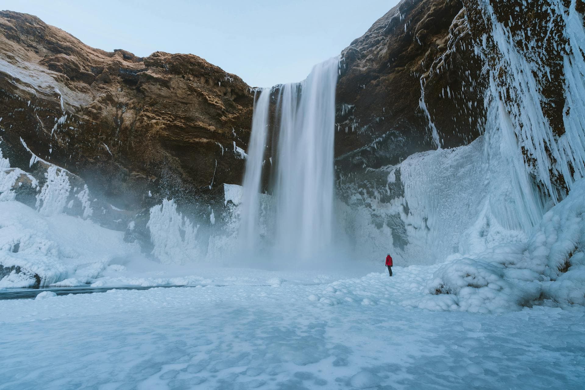 safest countries for solo female travelers