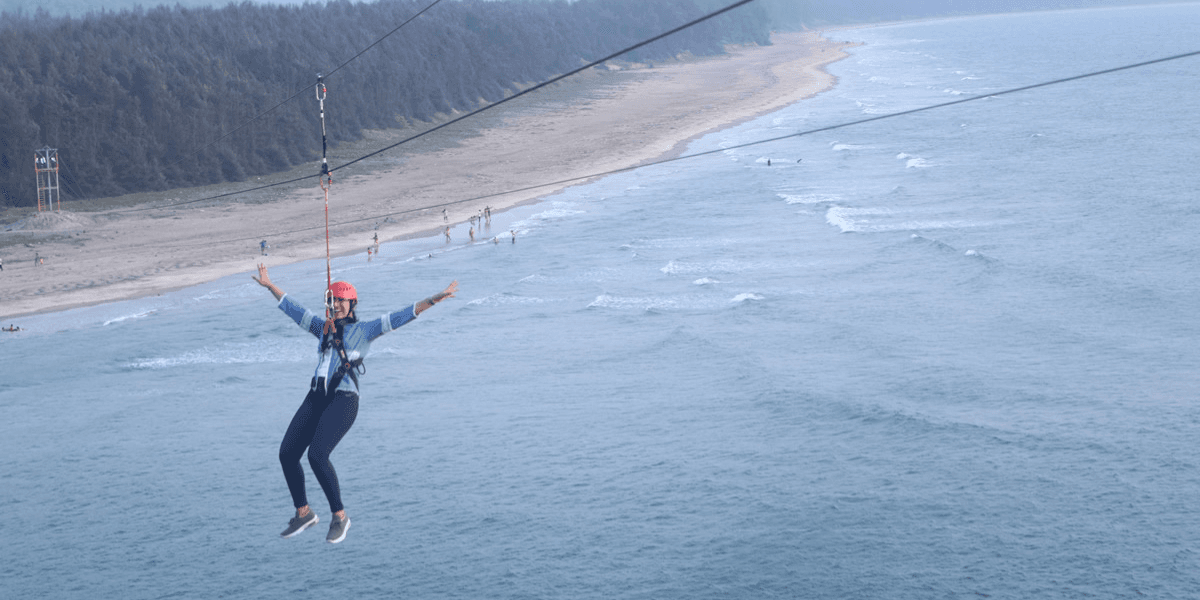 Sea zipline