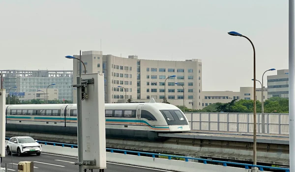How The Hyperloop Train In India Could Make 1000 km_h Travel A Reality