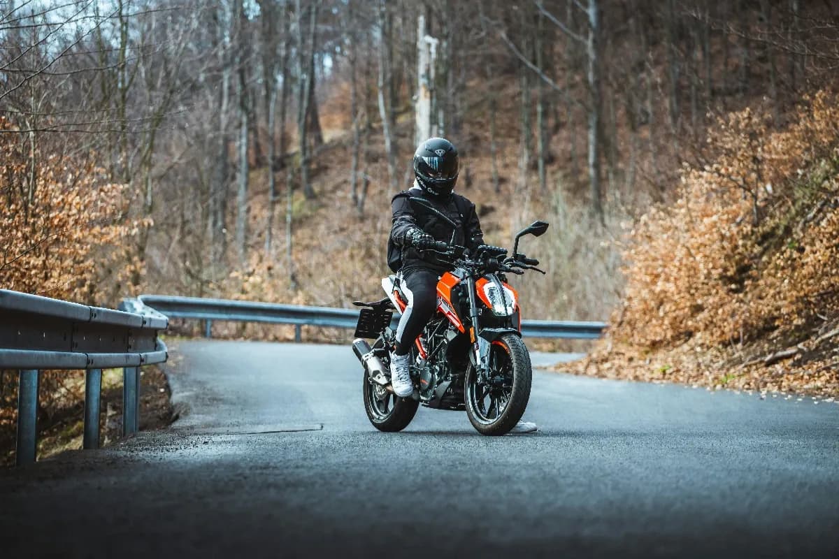 Top 5 Touring Bikes for Beginners in India – Comfortable & Affordable