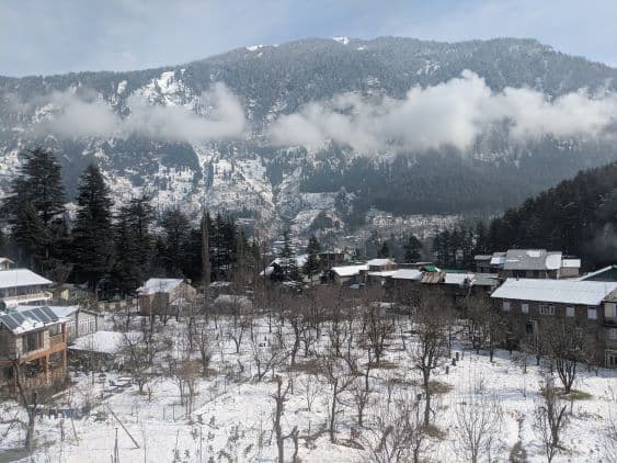 abhishek-gahlot-WzgZYRNGHxA-unsplash-Manali-1