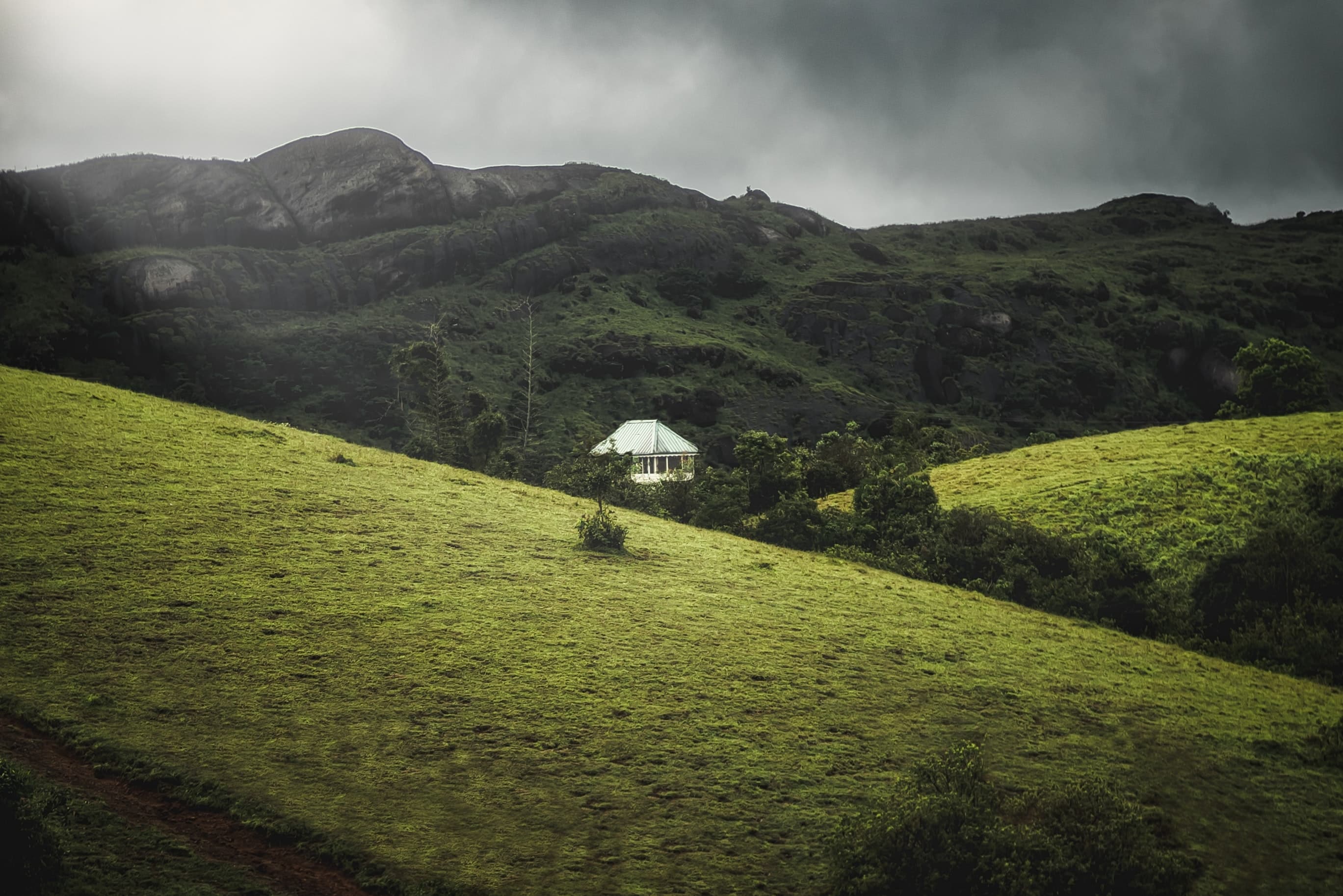 arfan-abdulazeez-SH_DiXK60XY-unsplash