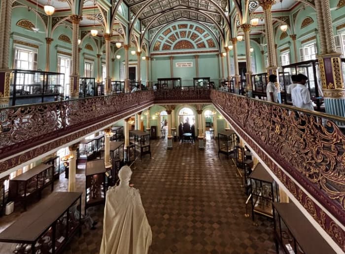 En Route exhibition at Bhau Daji Lad Museum in Mumbai