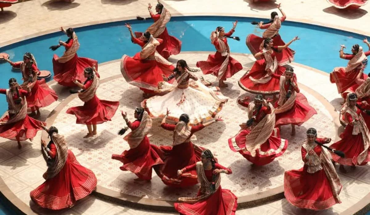 Garba outfits including chaniya choli and kediyu
