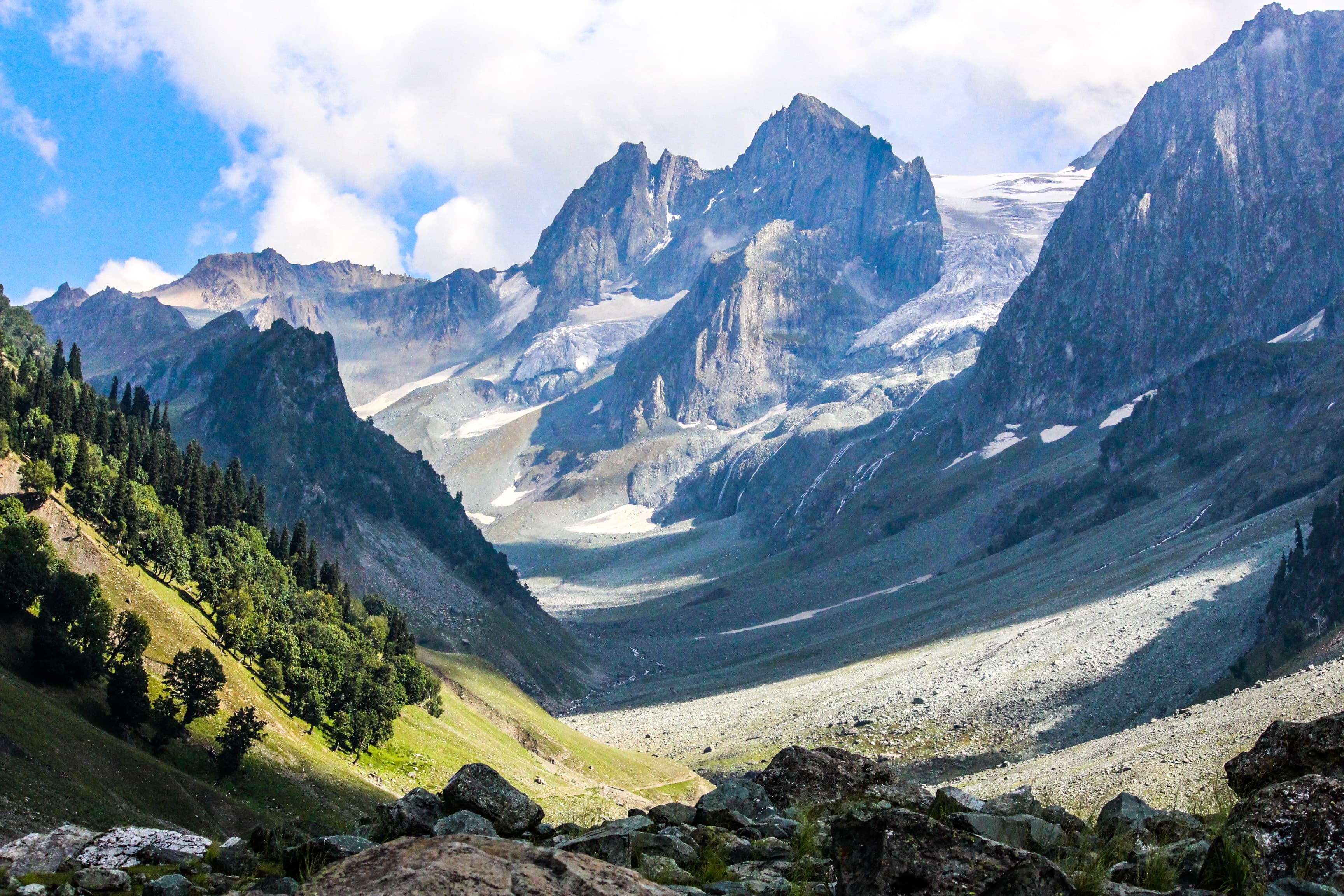 yasser-mir-imniu-goeee-unsplash