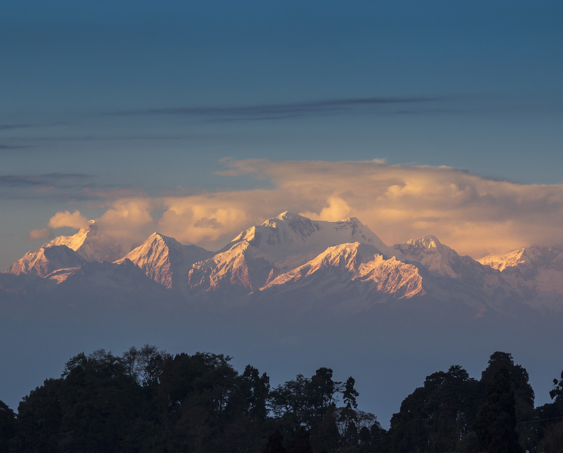 Best Hill Station: Darjeeling Vs Gangtok