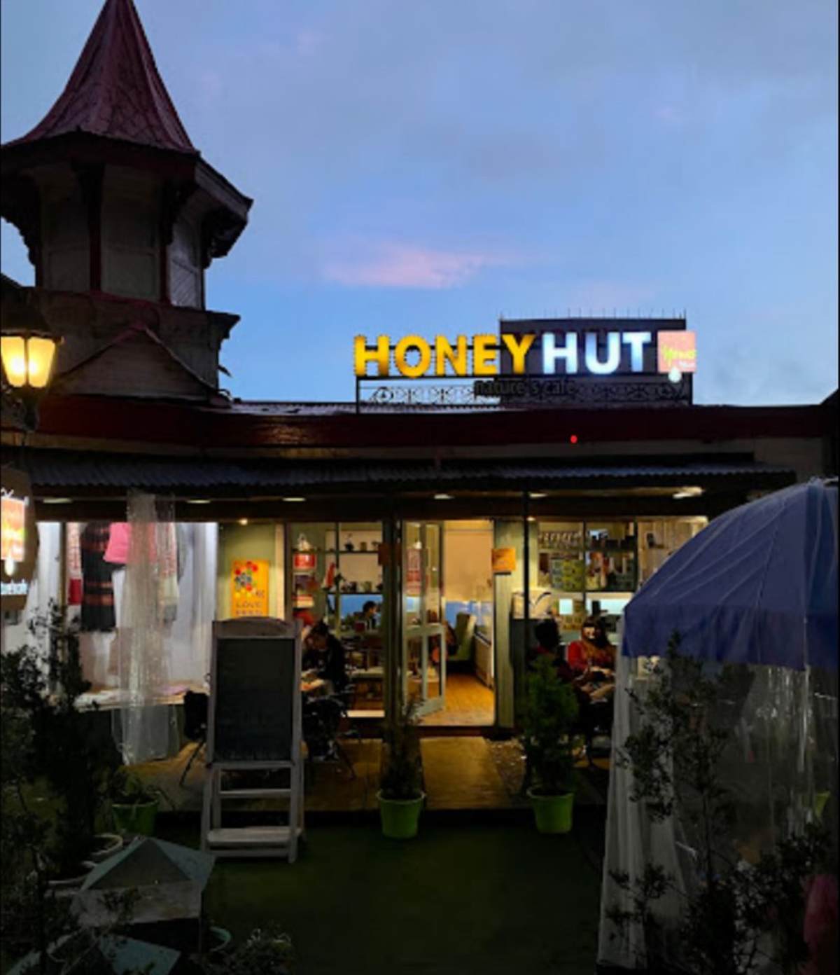 Honey Hut Cafe