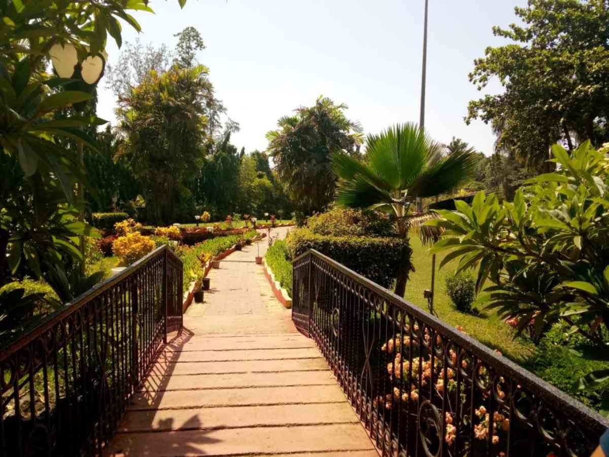 Mirasol Lake Garden