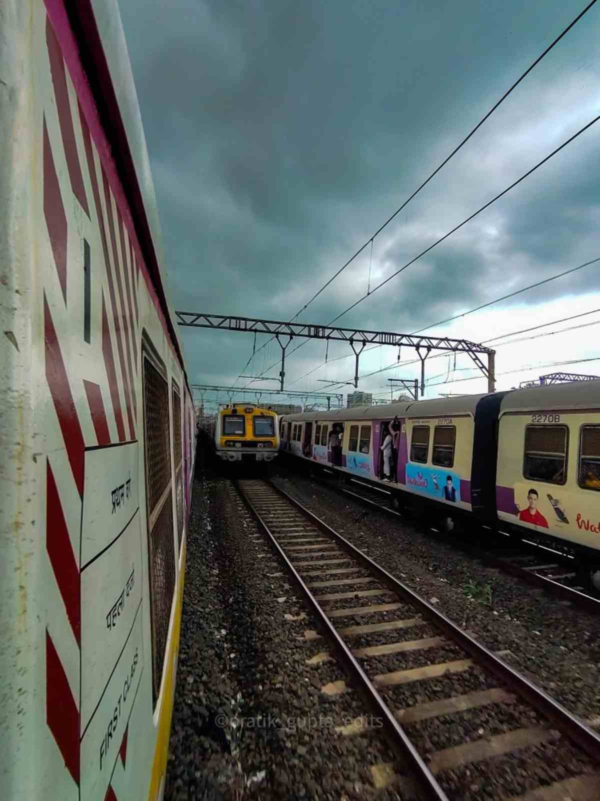 The Compartments of Mumbai Locals