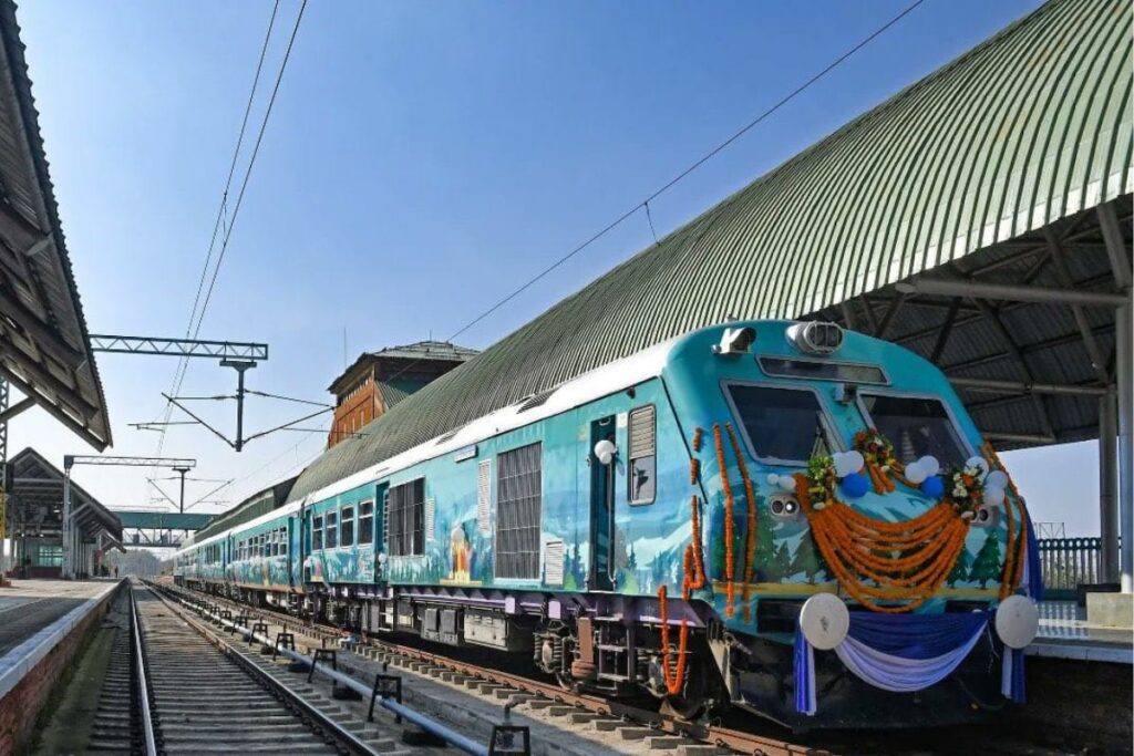 Kashmir’s Vistadome Train: All The Details You Need To Know 4 Kashmir's Vistadome