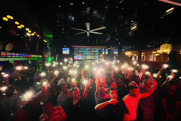 Night Destinations In North Goa Where You Can Dance Your Heart Out! 2 Bollywood Night Destinations In North Goa
