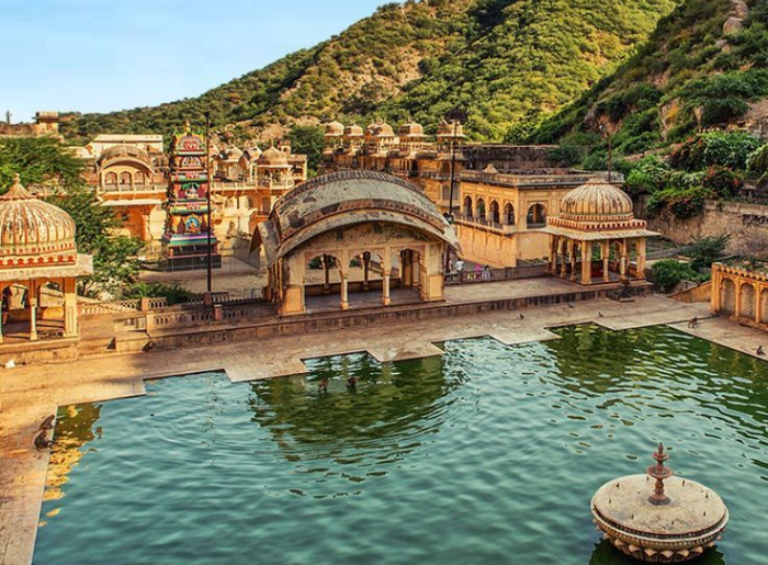 Famous temples to visit in Jaipur