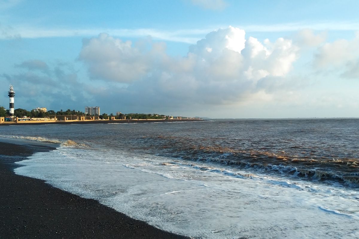 6 Best Beachside Hotels And Resorts In Daman For Your Next Coastal Getaway
