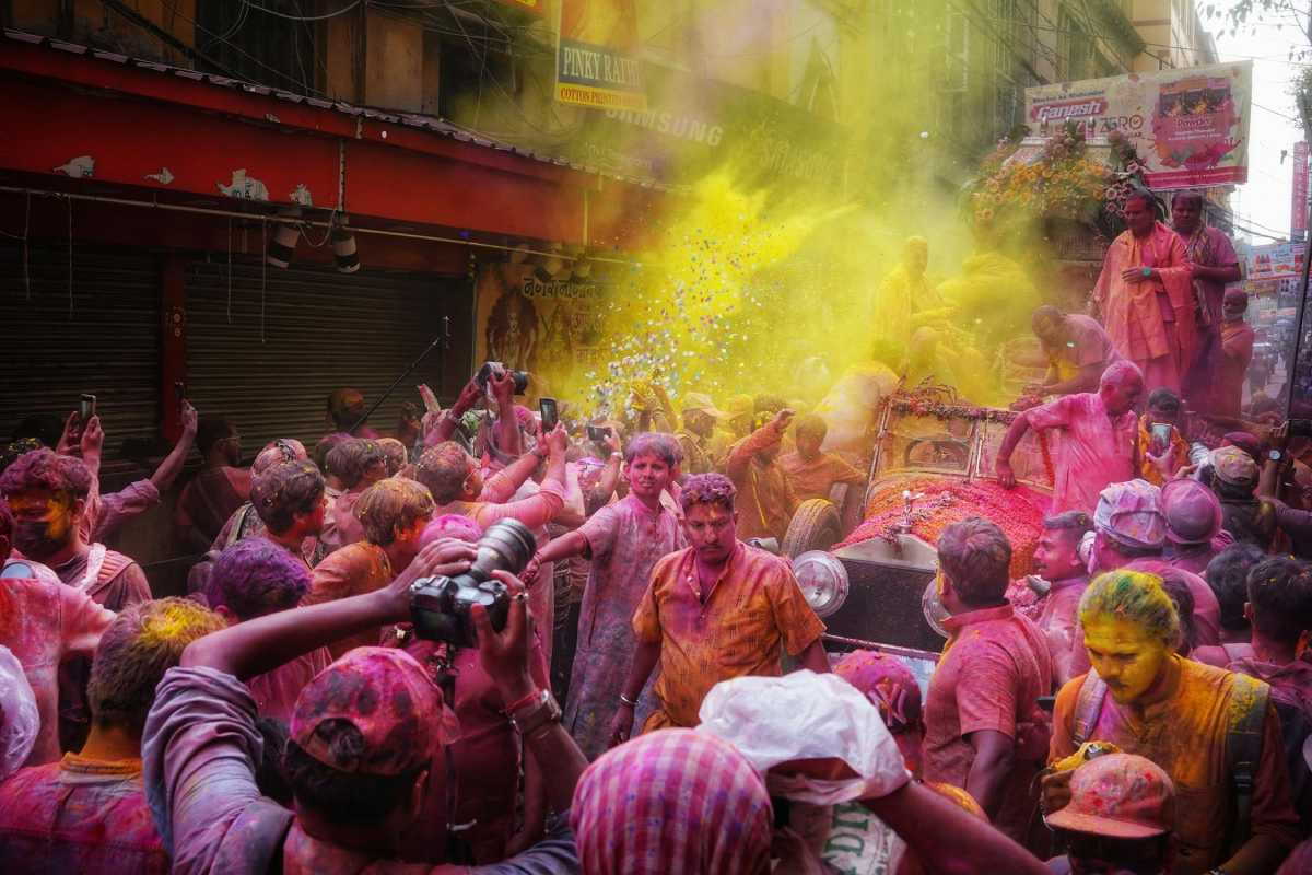 holi festival 2025 in kolkata