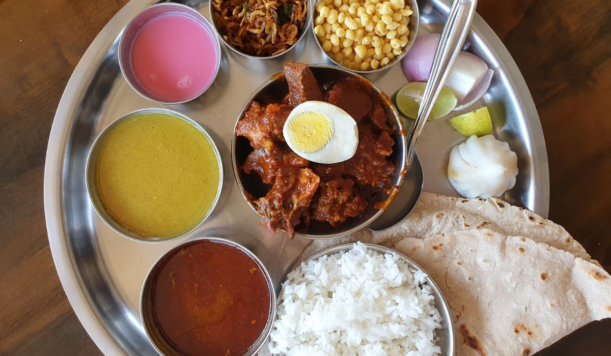 Maharashtrian Restaurants To Visit In Mumbai