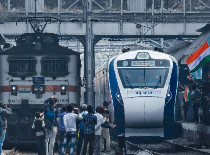 Vande Bharat Train Timings