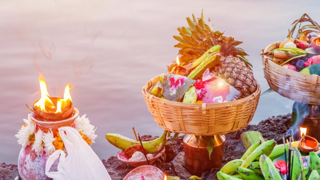 Chhath Puja In Patna: How The City Comes Together Along The Ganga 4 Chhath Puja In Patna: How The City Comes Together Along The Ganga