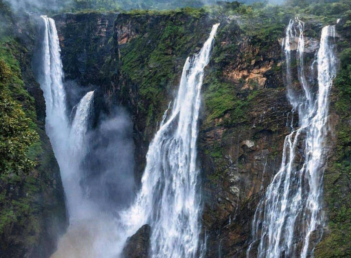 Sigandur To Jog Falls Distance: Route, Temple, Nearby Places & Travel Guide 1 Sigandur To Jog Falls Distance guide with route, temple and nearby places