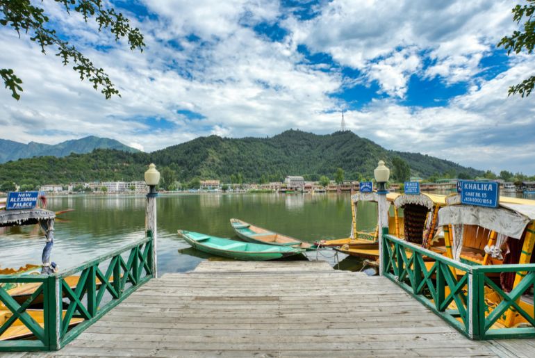 5 Best Restaurants And Cafes In Srinagar With A View 1 Best Restaurants And Cafes In Srinagar