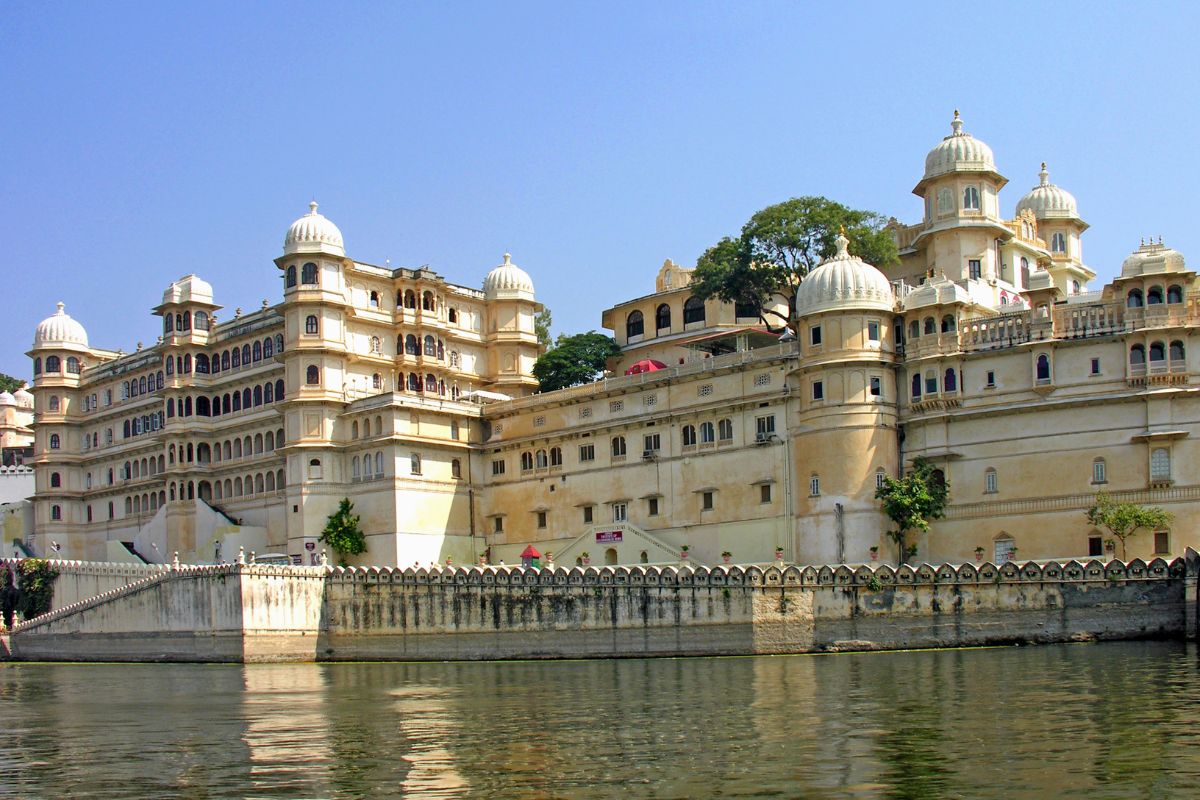 budget valentine in udaipur