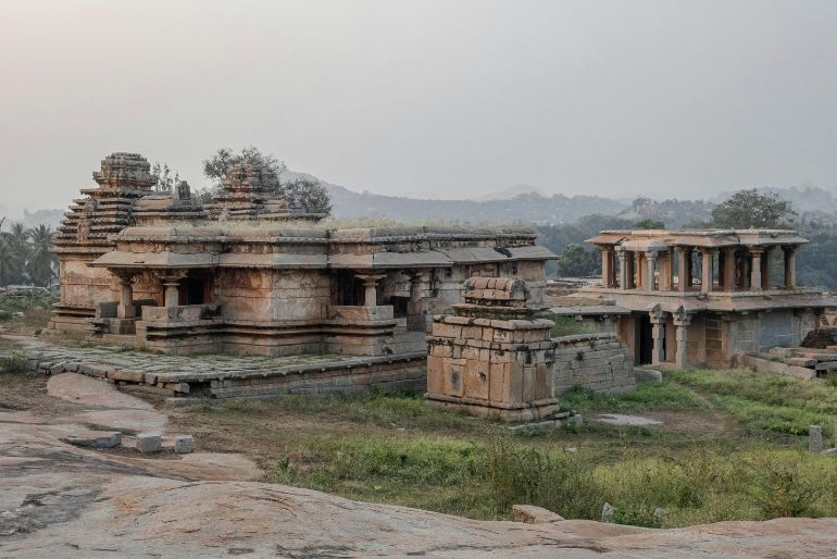 Hampi Travel Guide For First-Timers: Ruins, Treks & Budget Tips 2 hampi (1)