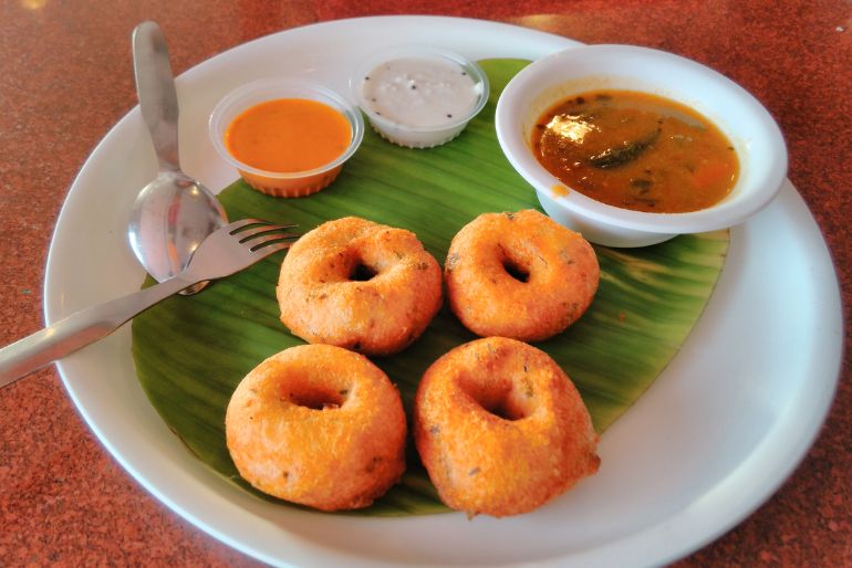 Traditional Ugadi Food: 10 Authentic Dishes You Must Try On The Festival 2 medu vada