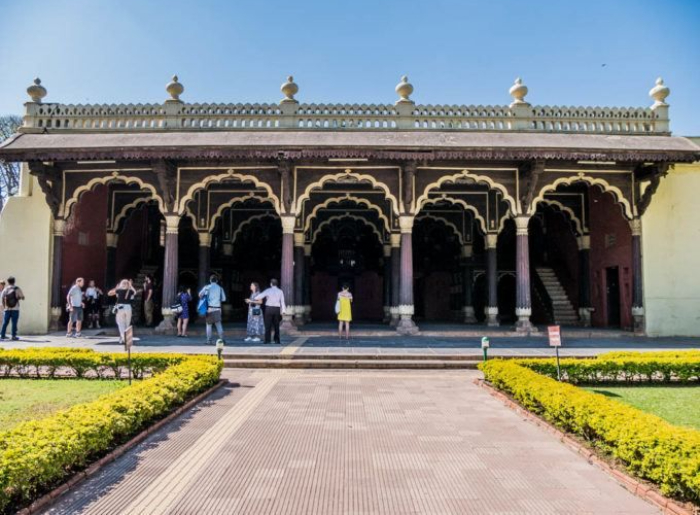 2 Day Bangalore Itinerary covering the best places to visit in the city
