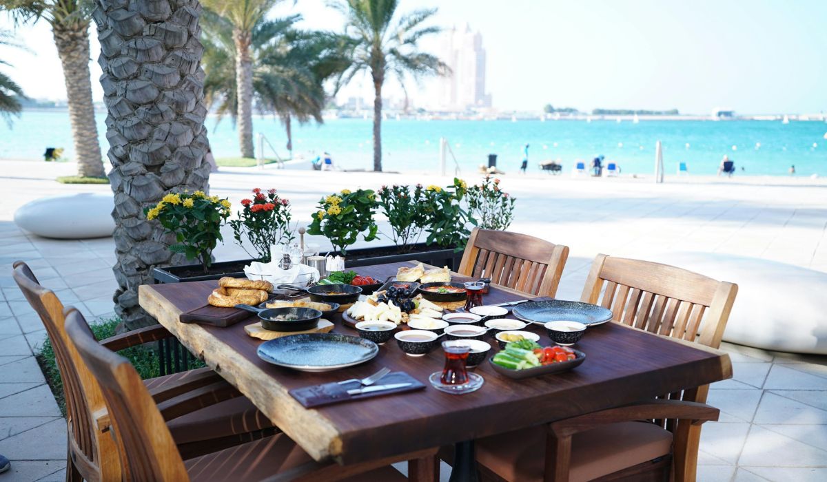 Breakfast Places In Mumbai With Outdoor Seating