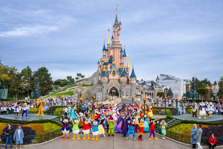 International Theme Park Trips From India: Disney, Universal, And Beyond For Kids 1 disneyland