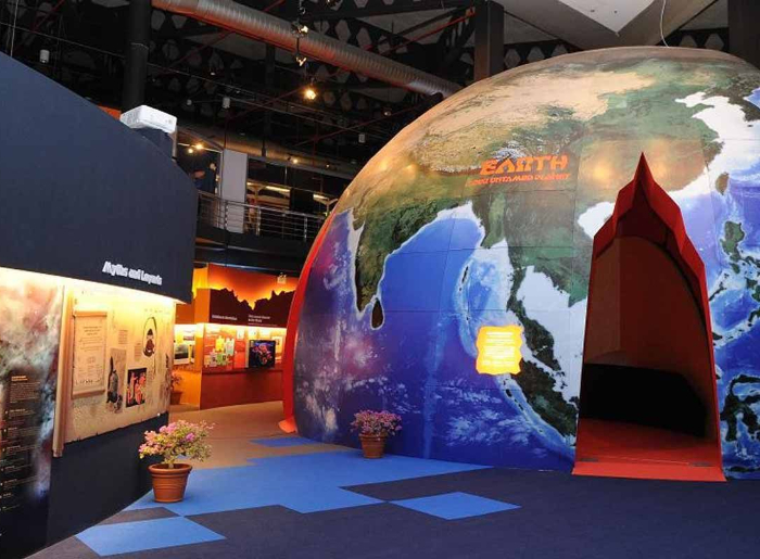 Singapore With Kids: The Ultimate Itinerary For Families From India 5 Singapore with kids family travel guide featuring popular attractions and family-friendly experiences