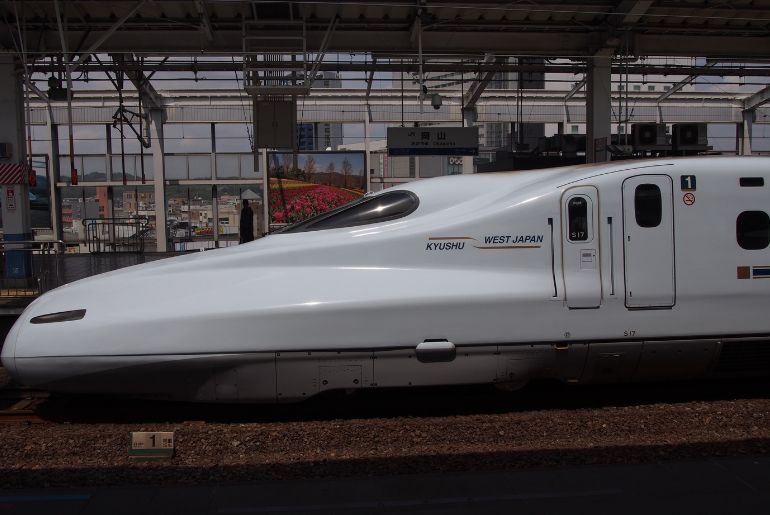 Delhi-Varanasi Bullet Train: Lucknow In 2 Hours, Varanasi In 4 Hours 2 Delhi-Varanasi bullet train