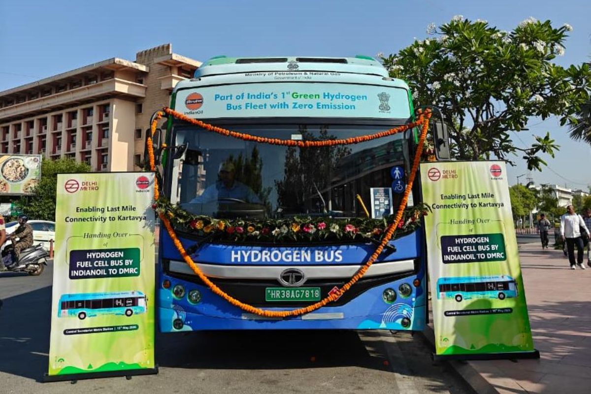 Delhi metro hydrogen-powered buses