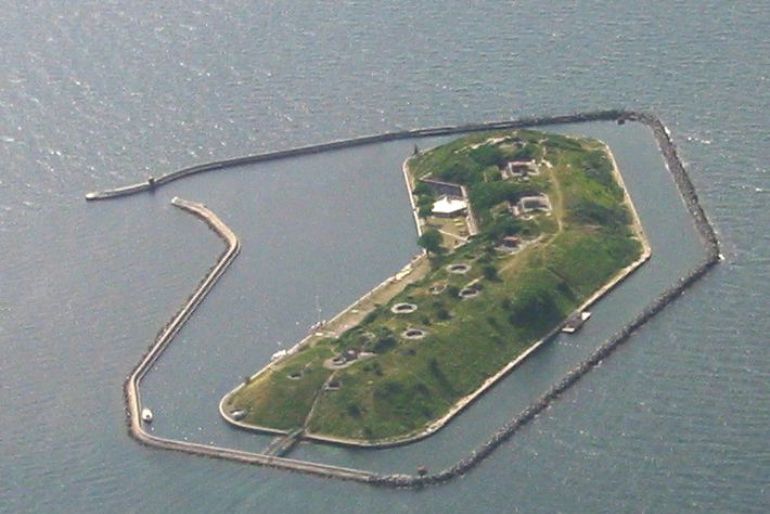 From Island Strongholds to Ocean Castles: Most Stunning Sea Forts Around the World 2 Flakfortet, Denmark