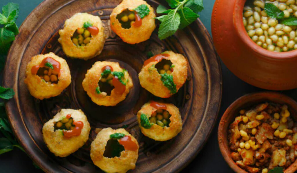 Where To Get The Best Pani Puri In Mumbai? 1 Pani Puri 5