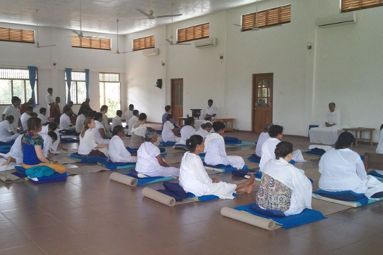 A Beginner's Guide To Vipassana: Tips And What To Expect 1 guide to vipassana