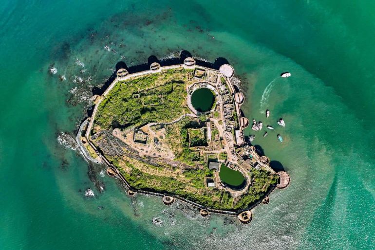 From Island Strongholds to Ocean Castles: Most Stunning Sea Forts Around the World 1 murud-janjira fort