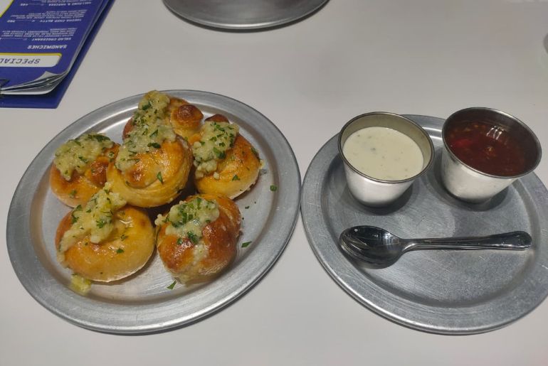 TwentySeven Bakehouse goregaon