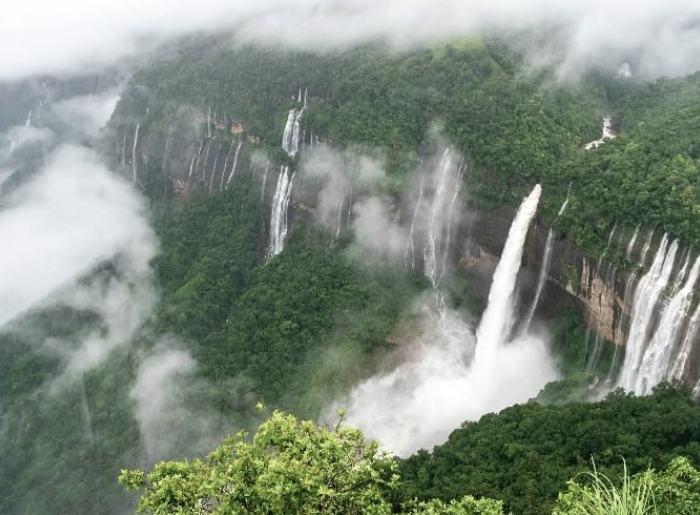 Waterfalls Within 250 km Of Mumbai