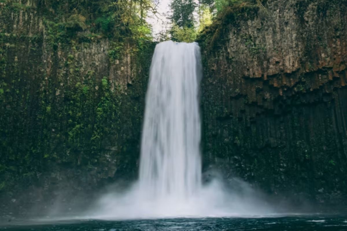 best waterfalls near nashik