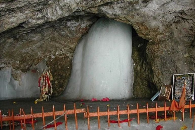 Amarnath Yatra Packing List For Unpredictable Mountain Weather 1 Amarnath Yatra Packing List (1)