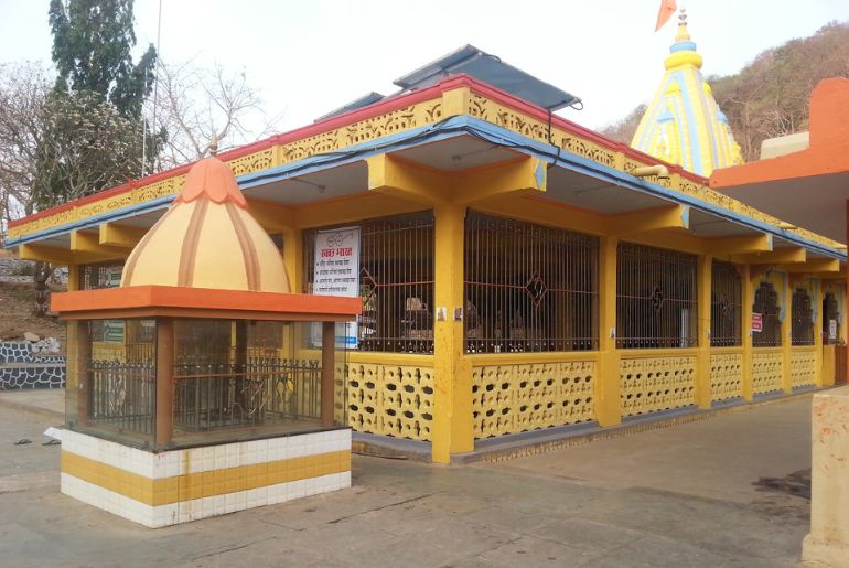Best Shiva Temples Near Mumbai