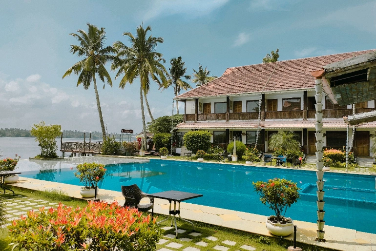 Travel Guide To Ernakulam
